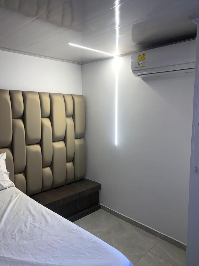 Ayenda Apartahotel Noche De Luna 卡利 外观 照片